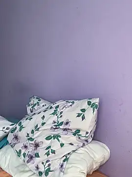 hannahb-e online show from 03-08-25, 02:19