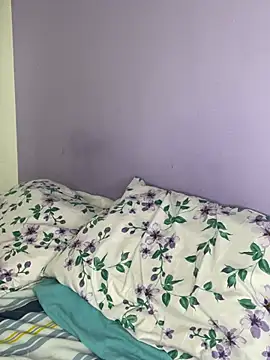 hannahb-e online show from 03-18-25, 08:26