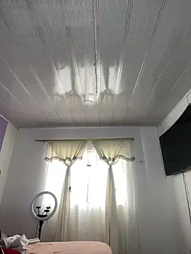 hannahb-e online show from 03-05-26, 02:46