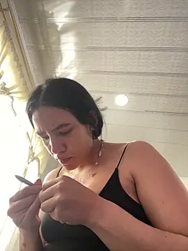 hannahb-e online show from 05-17-26, 06:04