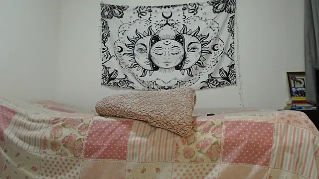 Snapshot of AlinaWoolf_ chatting on 01-29-25, 05:19 AlinaWoolf  online show from 01-29-25, 05:19