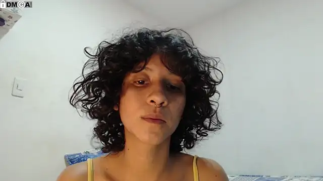 Snapshot of AlinaWoolf_ chatting on 09-10-25, 08:31 AlinaWoolf  online show from 09-10-25, 08:31