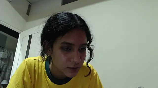 AlinaWoolf  online show from 05-16-26, 04:42