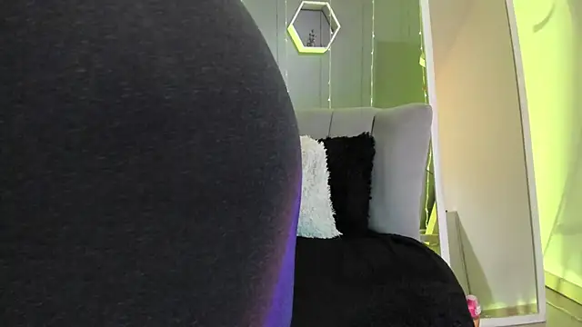 Snapshot of Sammy_owens_ chatting on 03-15-25, 06:54 Sammy owens online show from 03-15-25, 06:54