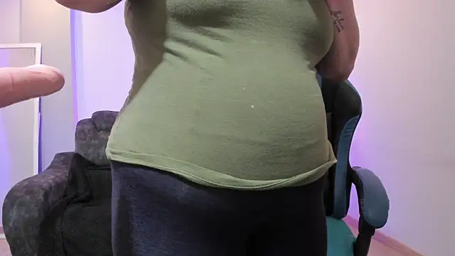 Snapshot of Sammy_owens_ chatting on 12-01-25, 12:21 Sammy owens online show from 12-01-25, 12:21