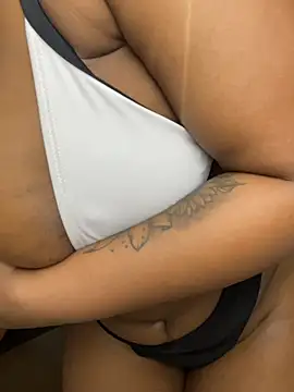 Snapshot of Jazmine-Blue chatting on 06-28-26, 10:54 Jazmine-Blue online show from 06-28-26, 10:54
