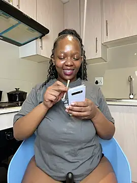 Snapshot of Jazmine-Blue chatting on 07-24-26, 10:24 Jazmine-Blue online show from 07-24-26, 10:24