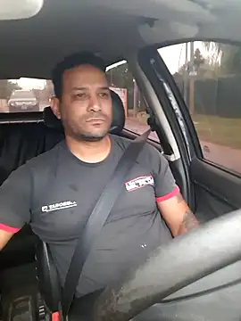 Snapshot of hecwil8 chatting on 12-21-24, 11:33 hecwil8 online show from 12-21-24, 11:33