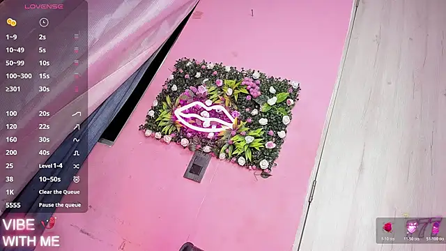 Snapshot of shenielxx chatting on 07-19-26, 03:43 shenielxx online show from 07-19-26, 03:43