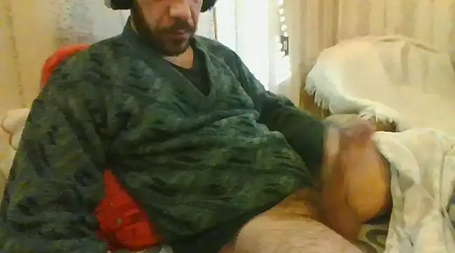 Snapshot of tozebrito_hd chatting on 02-06-25, 08:29 tozebrito hd online show from 02-06-25, 08:29