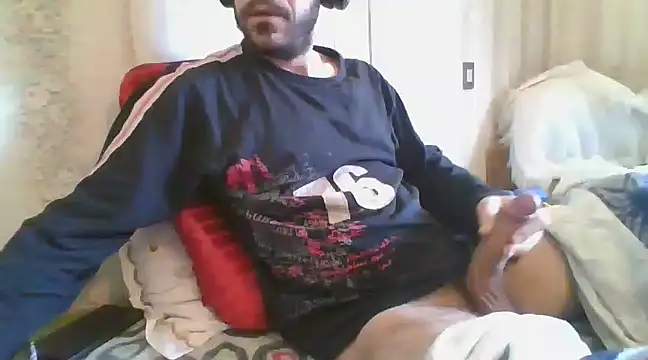 Snapshot of tozebrito_hd chatting on 02-08-25, 01:11 tozebrito hd online show from 02-08-25, 01:11