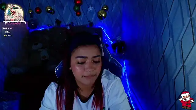 NicolleTaylor online show from 12-16-25, 04:06