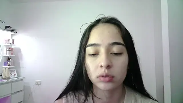 Snapshot of aineangeel chatting on 01-07-26, 01:08 aineangeel online show from 01-07-26, 01:08