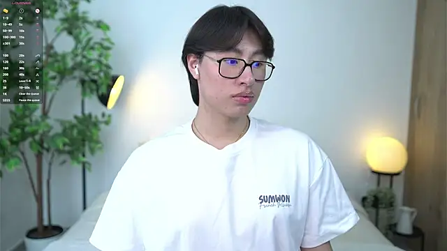 SrLuis18 online show from 03-25-26, 07:20