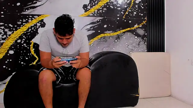 Snapshot of sweethot___ chatting on 09-08-25, 02:16 sweethot online show from 09-08-25, 02:16