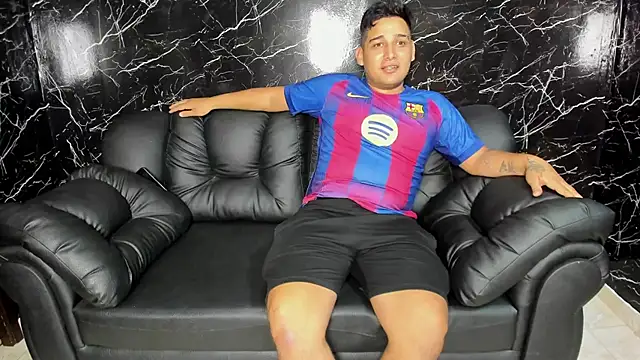 Snapshot of sweethot___ chatting on 09-14-25, 02:38 sweethot online show from 09-14-25, 02:38