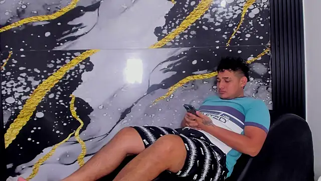 Snapshot of sweethot___ chatting on 10-03-25, 01:52 sweethot online show from 10-03-25, 01:52