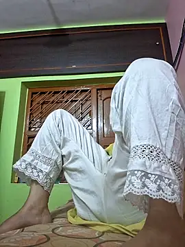 Snapshot of kunjan789 chatting on 03-20-25, 04:07 kunjan789 online show from 03-20-25, 04:07