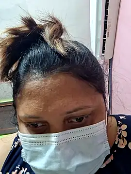 Snapshot of kunjan789 chatting on 09-12-25, 01:38 kunjan789 online show from 09-12-25, 01:38