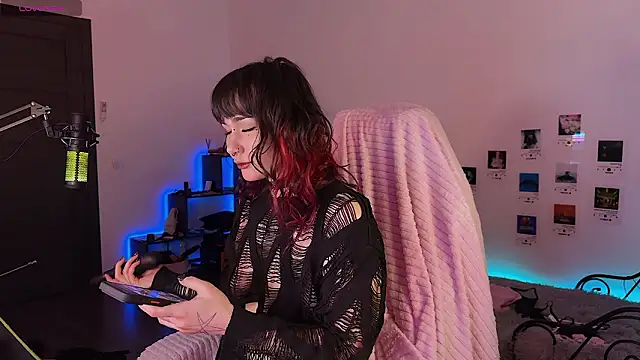 deadlysweet online show from 03-17-26, 03:22