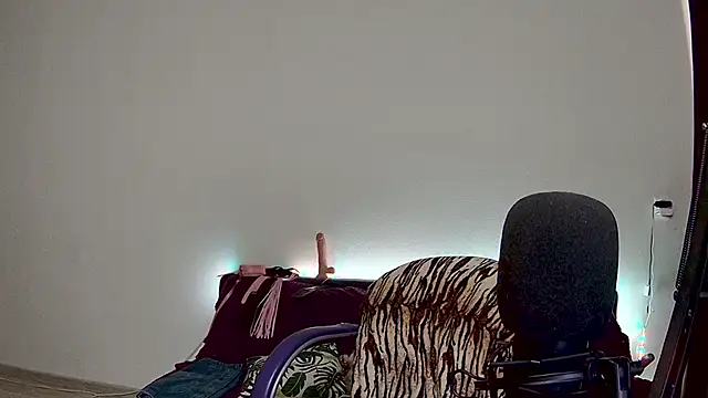 Snapshot of amber_candyfloss chatting on 03-12-25, 09:12 amber candyfloss online show from 03-12-25, 09:12