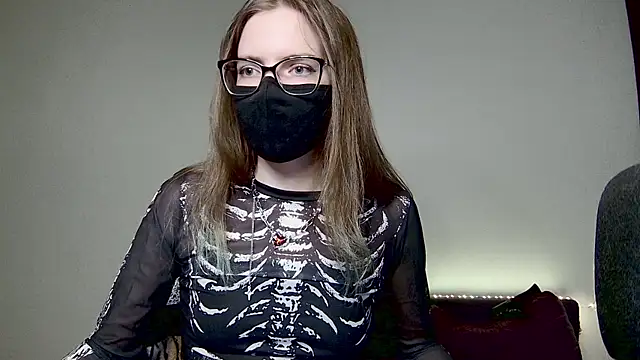 amber candyfloss online show from 11-20-25, 09:36