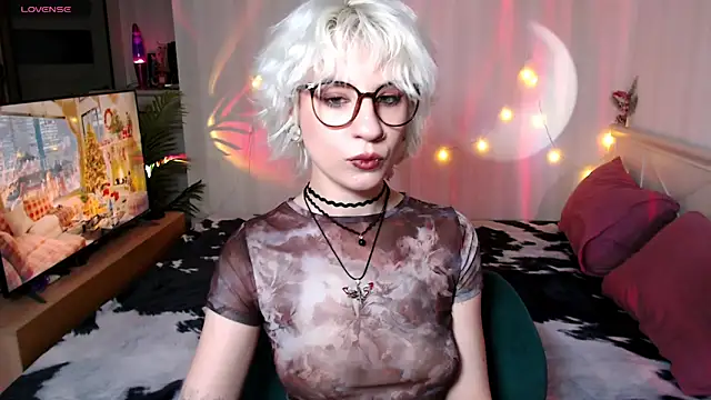  Moonlight t online show from 12-19-25, 09:05