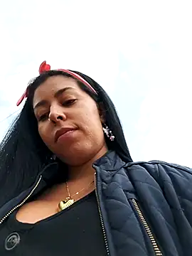 Emily Wane online show from 03-10-25, 06:45