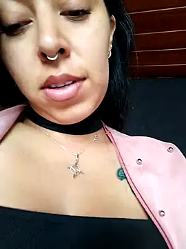 Emily Wane online show from 09-17-25, 04:52