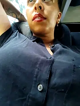 Emily Wane online show from 11-20-25, 04:07