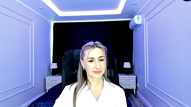 Snapshot of PassionGlow chatting on 02-02-25, 06:26 PassionGlow online show from 02-02-25, 06:26