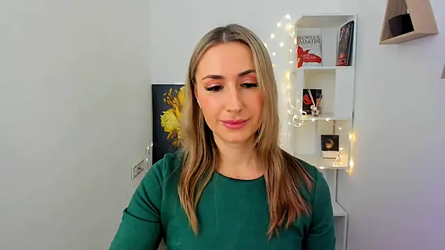 Snapshot of PassionGlow chatting on 02-10-25, 03:35 PassionGlow online show from 02-10-25, 03:35