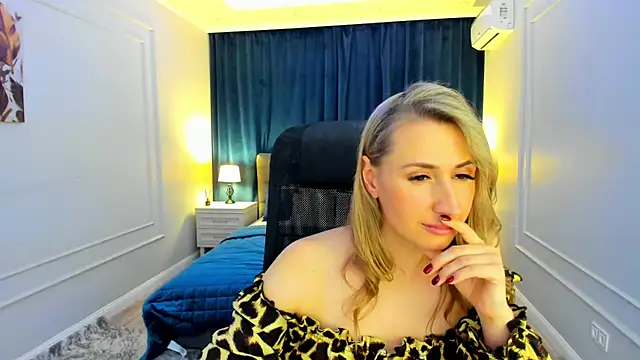 Snapshot of PassionGlow chatting on 02-27-25, 03:37 PassionGlow online show from 02-27-25, 03:37