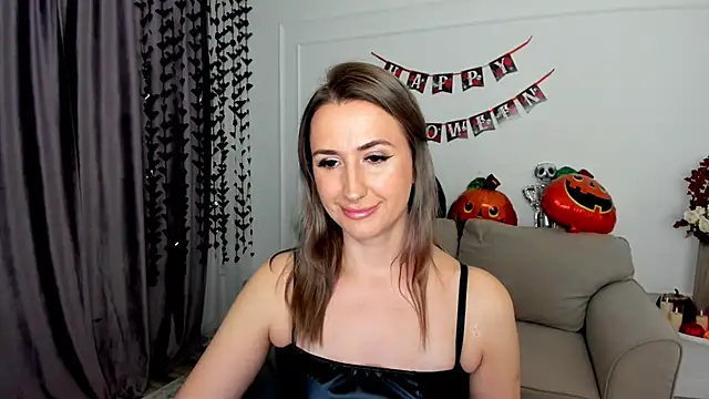 Snapshot of PassionGlow chatting on 10-19-25, 07:58 PassionGlow online show from 10-19-25, 07:58