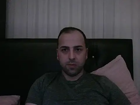 Snapshot of Yldrmm_9553 chatting on 05-14-26, 08:04 Yldrmm 9553 online show from 05-14-26, 08:04