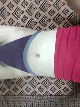 Snapshot of Lucifer21dragon chatting on 10-06-25, 11:18 Lucifer21dragon online show from 10-06-25, 11:18