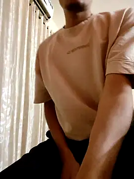 Snapshot of Lucifer21dragon chatting on 11-10-25, 06:51 Lucifer21dragon online show from 11-10-25, 06:51