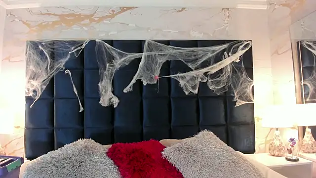 EVELIN MASON online show from 10-19-25, 07:47