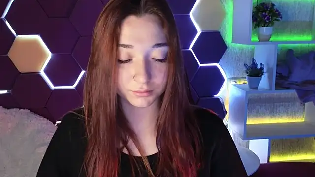 Snapshot of YasmineWest chatting on 12-02-24, 01:14 YasmineWest online show from 12-02-24, 01:14