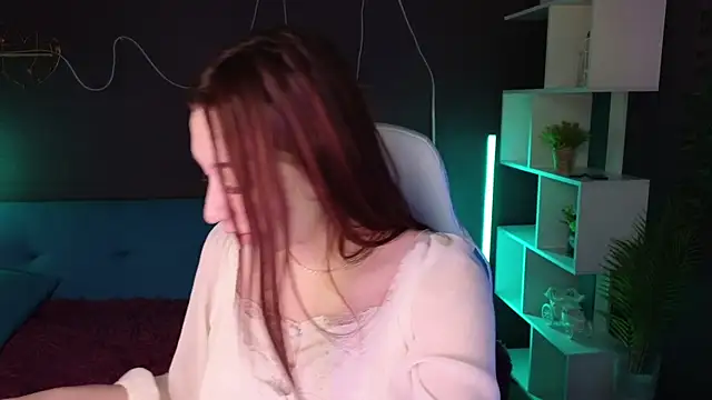 Snapshot of YasmineWest chatting on 12-15-24, 08:30 YasmineWest online show from 12-15-24, 08:30