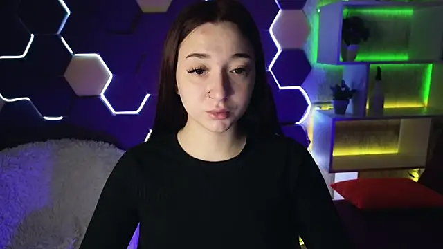 Snapshot of YasmineWest chatting on 12-28-24, 01:39 YasmineWest online show from 12-28-24, 01:39