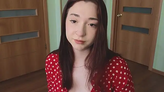 Snapshot of YasmineWest chatting on 02-05-25, 08:11 YasmineWest online show from 02-05-25, 08:11