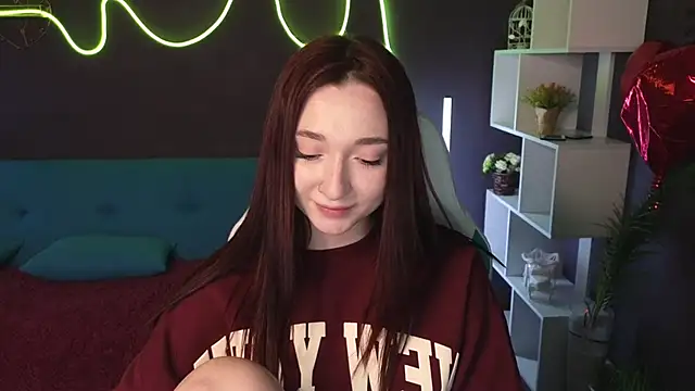 Snapshot of YasmineWest chatting on 02-24-25, 10:15 YasmineWest online show from 02-24-25, 10:15