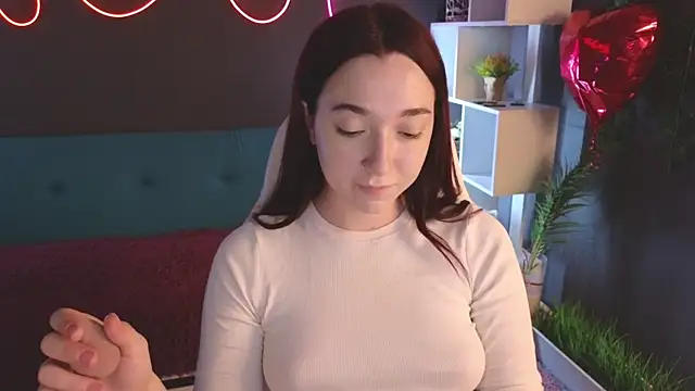 Snapshot of YasmineWest chatting on 03-04-25, 01:01 YasmineWest online show from 03-04-25, 01:01