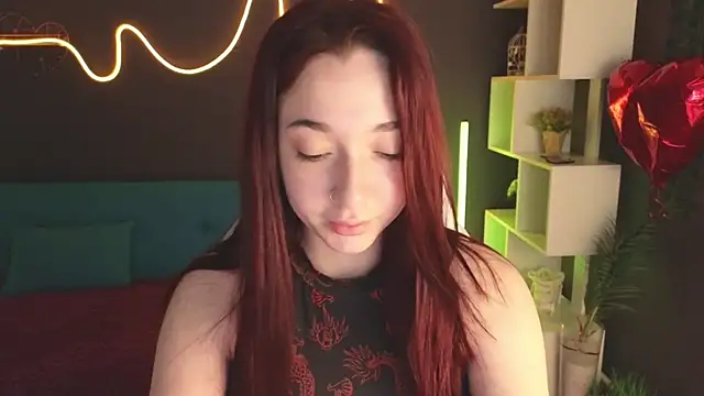 Snapshot of YasmineWest chatting on 03-10-25, 12:51 YasmineWest online show from 03-10-25, 12:51