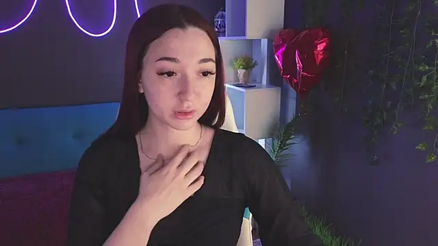 Snapshot of YasmineWest chatting on 03-12-25, 01:03 YasmineWest online show from 03-12-25, 01:03