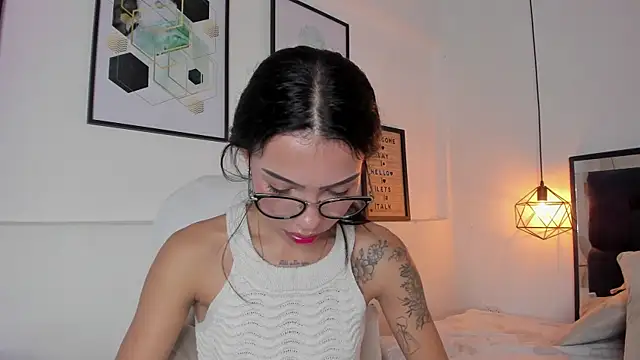 amysc online show from 10-27-25, 01:37