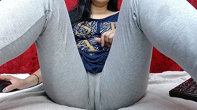 Snapshot of MELANIE_SEX69 chatting on 10-06-25, 09:23 MELANIE SEX69 online show from 10-06-25, 09:23