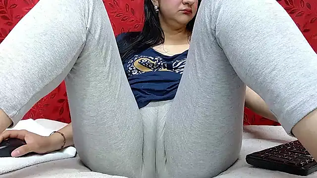 Snapshot of MELANIE_SEX69 chatting on 11-18-25, 09:30 MELANIE SEX69 online show from 11-18-25, 09:30