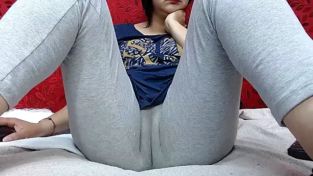 Snapshot of MELANIE_SEX69 chatting on 11-24-25, 09:25 MELANIE SEX69 online show from 11-24-25, 09:25